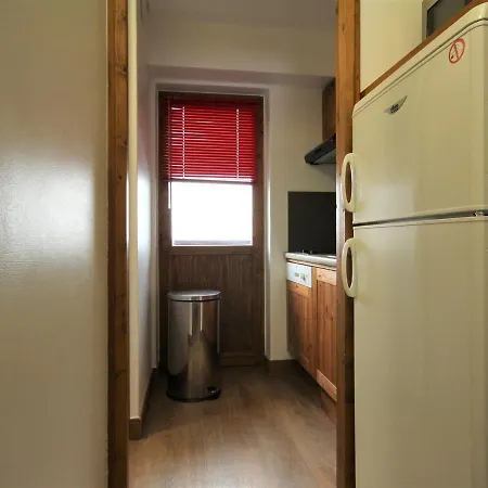 Spacieux Pres Du Centre, Balcon - Fr-1-181-2443